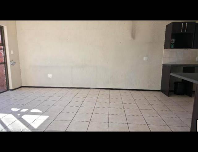 2 BEDROOM PROPERTY TO RENT IN RANDPARK RIDGE